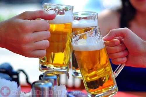 Xuất huyết dạ dày không nên uống rượu bia